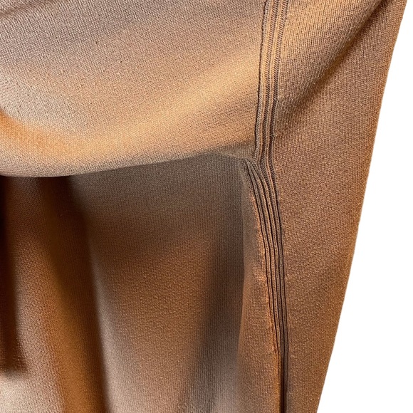 Banna Republic Caramel Sweater Women’s Size XL - Picture 3 of 8